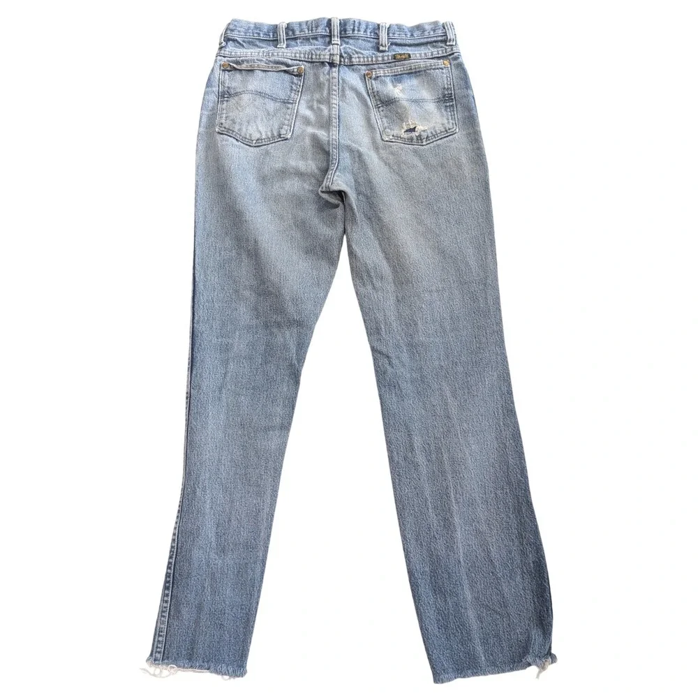 WRANGLER George Strait Cowboy Cut Jeans Mens 32x31 Light Wash Distressed Rugged
